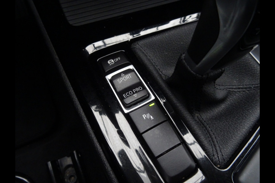 BMW X1 sDrive18i High Executive * M-PAKKET * 20 INCH * HEAD-UP * DEALER ONDERH. !!