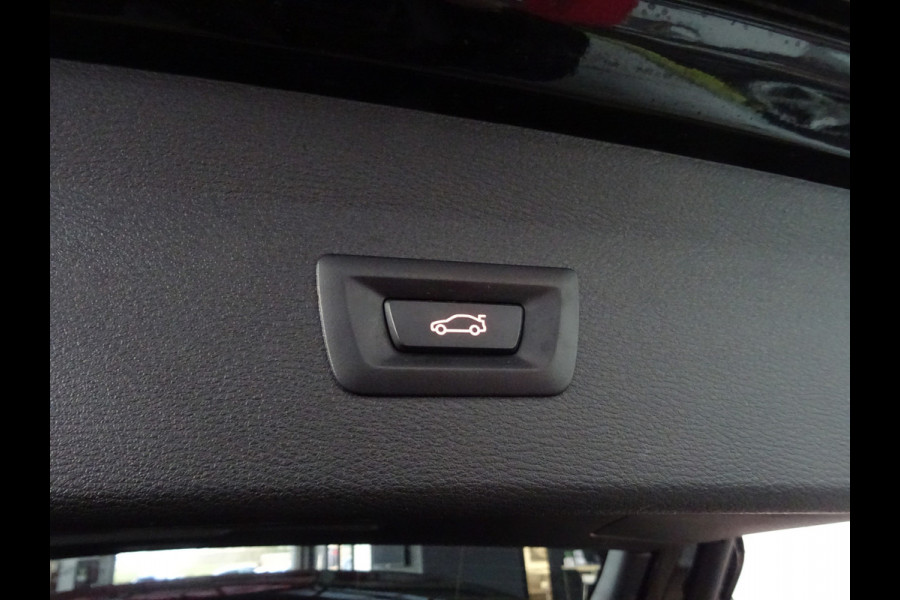 BMW X1 sDrive18i High Executive * M-PAKKET * 20 INCH * HEAD-UP * DEALER ONDERH. !!