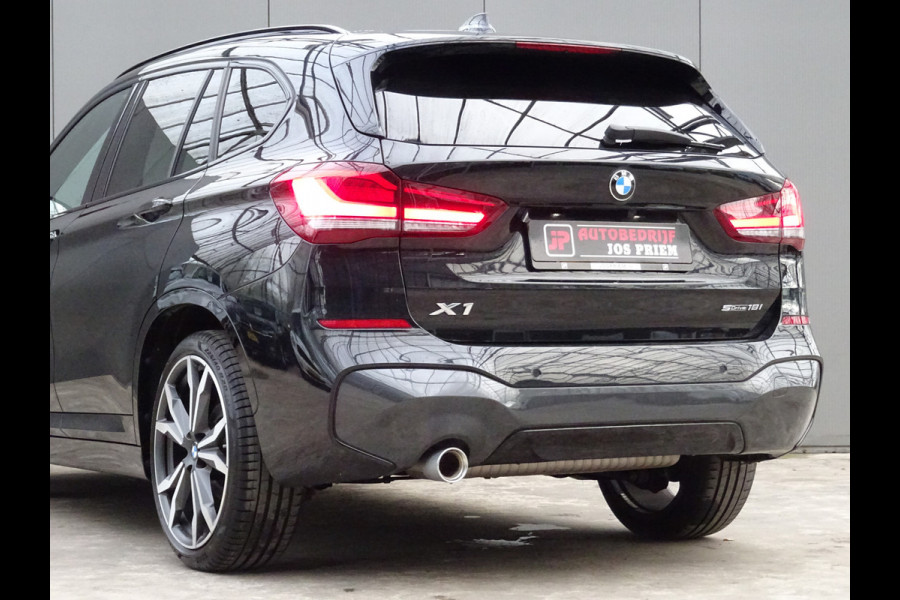 BMW X1 sDrive18i High Executive * M-PAKKET * 20 INCH * HEAD-UP * DEALER ONDERH. !!