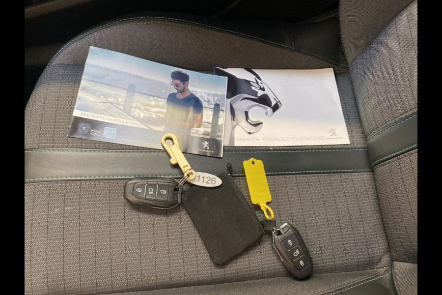Peugeot e-208 EV Allure 50 kWh Panoramadak Airco ECC Adaptive Cruise Control Full LED Carplay Navi Parkeersensoren + Camera Achter DAB+