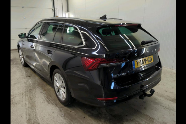 Škoda Octavia Combi 1.0 e-TSI Business Edition Plus Airco ECC Navi Carplay Trekhaak Virtual Cockpit PDC VA+ Camera Adaptive Cruise Control