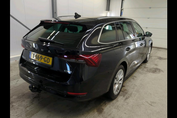 Škoda Octavia Combi 1.0 e-TSI Business Edition Plus Airco ECC Navi Carplay Trekhaak Virtual Cockpit PDC VA+ Camera Adaptive Cruise Control