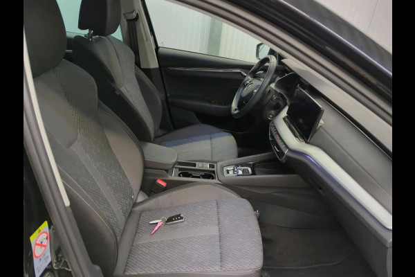 Škoda Octavia Combi 1.0 e-TSI Business Edition Plus Airco ECC Navi Carplay Trekhaak Virtual Cockpit PDC VA+ Camera Adaptive Cruise Control