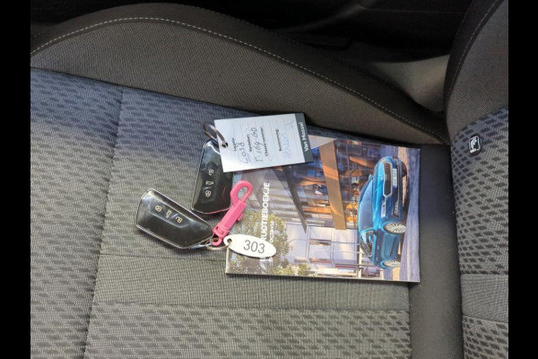 Škoda Octavia Combi 1.0 e-TSI Business Edition Plus Airco ECC Navi Carplay Trekhaak Virtual Cockpit PDC VA+ Camera Adaptive Cruise Control