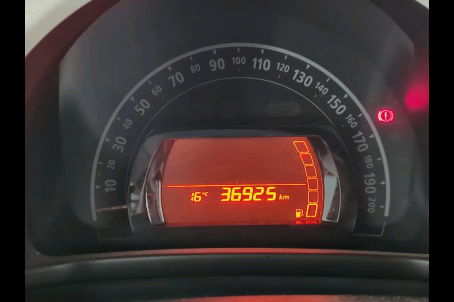 Renault Twingo 1.0 SCe Collection Airco Cruise Control Slechts 36000 km! NL Auto+Historie 5-Deurs APK 02-2027!