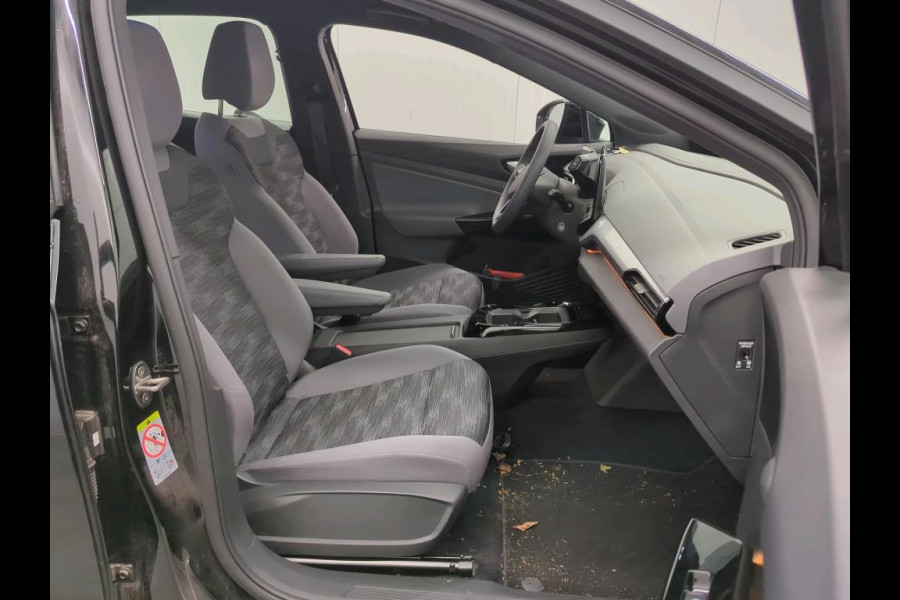 Volkswagen ID.4 Pro 77 kWh Airco ECC Navi Carplay Adaptive Cruise Control PDC VA 19" LM Velgen Ambiente verlichting