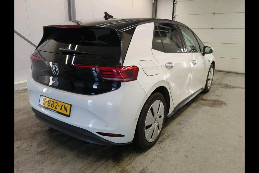 Volkswagen ID.3 Pro Edition 58 kWh Airco ECC Navi Carplay PDC VA + Camera Adaptive Cruise Control Full LED Stoel/Stuurverwarming Alcantara bekleding