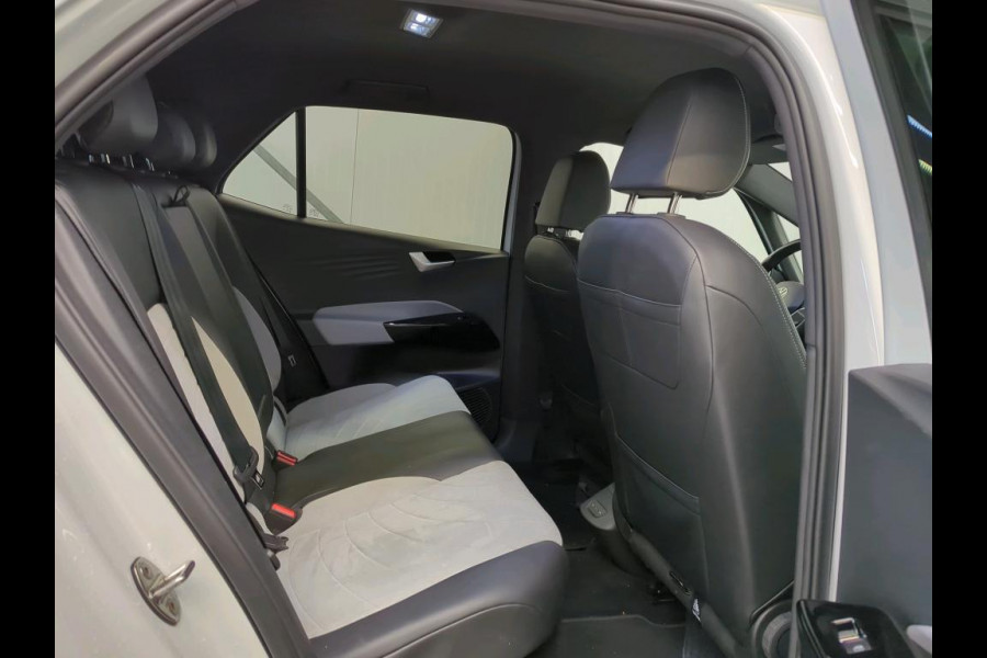 Volkswagen ID.3 Pro Edition 58 kWh Airco ECC Navi Carplay PDC VA + Camera Adaptive Cruise Control Full LED Stoel/Stuurverwarming Alcantara bekleding