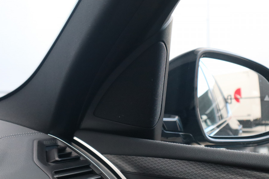 BMW X3 xDrive30e High Executive Pano / 360 cam / Elec stoelen / Trekhaak /