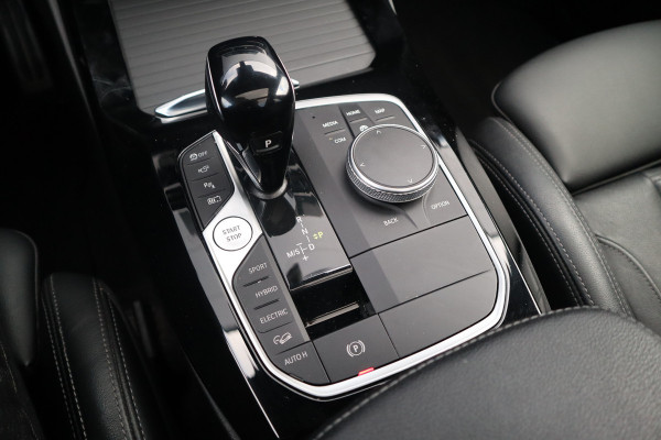 BMW X3 xDrive30e High Executive Pano / 360 cam / Elec stoelen / Trekhaak /