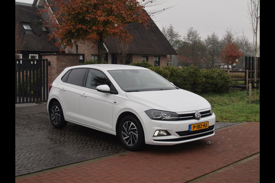 Volkswagen Polo 1.0 JOIN | Cruise Control | Parkeersensoren | Stoelverwarming | Navigatie |