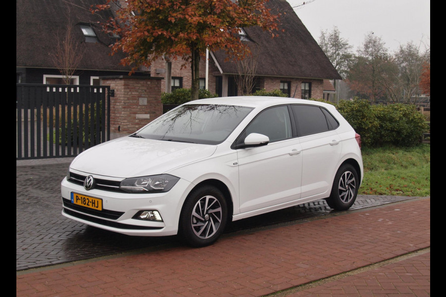 Volkswagen Polo 1.0 JOIN | Cruise Control | Parkeersensoren | Stoelverwarming | Navigatie |
