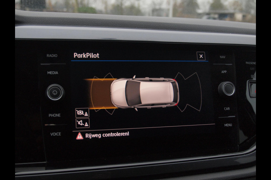 Volkswagen Polo 1.0 JOIN | Cruise Control | Parkeersensoren | Stoelverwarming | Navigatie |
