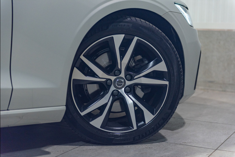 Volvo V60 B3 Aut. R-Design Stoelverwarming Leder Panoramadak 163pk