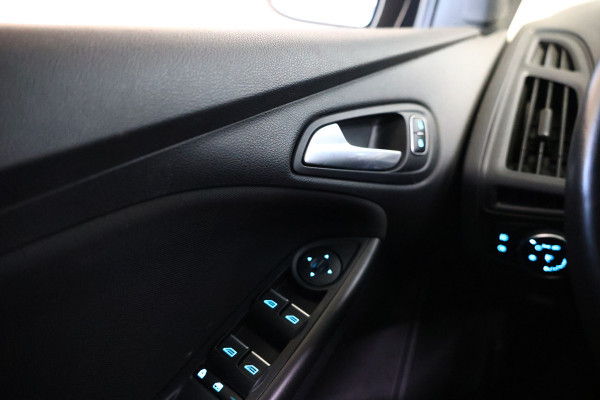 Ford FOCUS Wagon 1.0 EcoBoost Titanium AUT NAV BT STOELVW PDC CRUISE '18