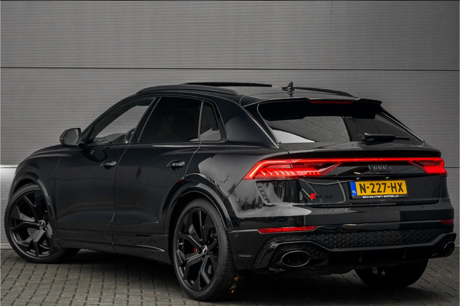 Audi Q8 4.0 TFSI RS Q8 Quattro Dynamic+ Keramisch Pano B&O Trekhaak Alcantara 23"