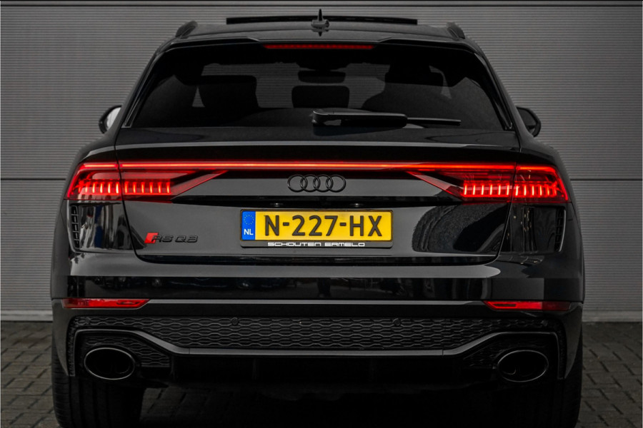Audi Q8 4.0 TFSI RS Q8 Quattro Dynamic+ Keramisch Pano B&O Trekhaak Alcantara 23"