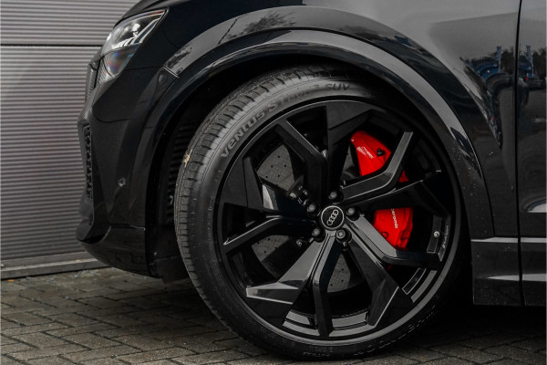 Audi Q8 4.0 TFSI RS Q8 Quattro Dynamic+ Keramisch Pano B&O Trekhaak Alcantara 23"