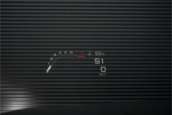 Audi Q8 4.0 TFSI RS Q8 Quattro Dynamic+ Keramisch Pano B&O Trekhaak Alcantara 23"