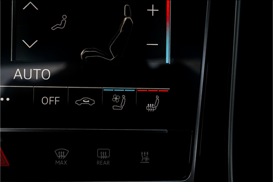 Audi Q8 4.0 TFSI RS Q8 Quattro Dynamic+ Keramisch Pano B&O Trekhaak Alcantara 23"