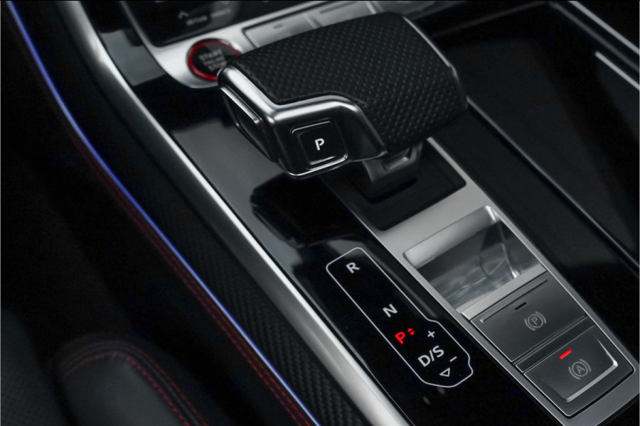 Audi Q8 4.0 TFSI RS Q8 Quattro Dynamic+ Keramisch Pano B&O Trekhaak Alcantara 23"