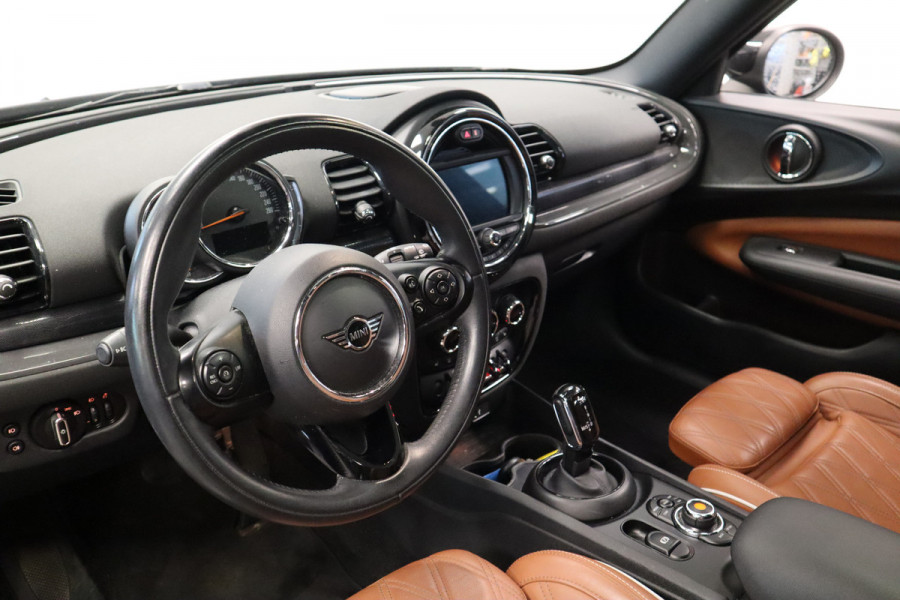 MINI Clubman 1.5 Cooper Business Edition Cruise/Climate panoramadak Navi Luxe Leder 24 maanden garantie mogelijk (*vraag naar de voorwaarden)