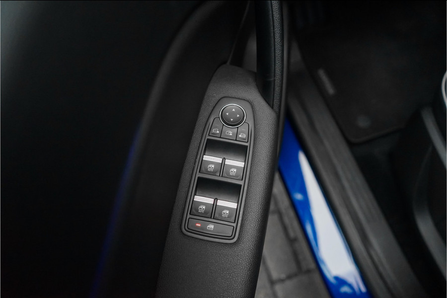 Renault Captur 1.6 E-Tech Plug-in Hybrid 160 Intens Navi ACC Parkeerhulp Camera 17"