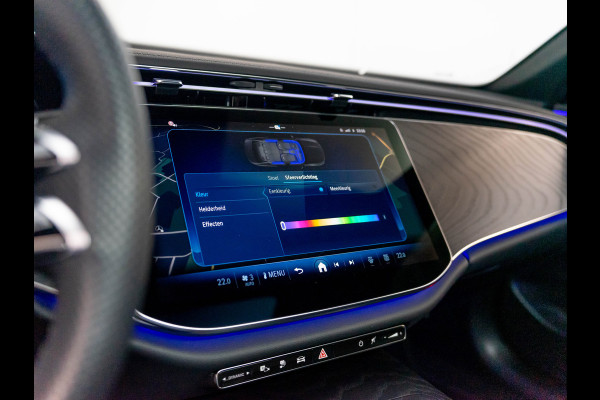Mercedes-Benz E-Klasse E 300 e 4MATIC AMG Line Advanced Plus | Pano