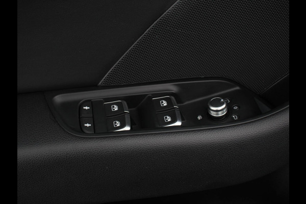 Audi A3 Sportback 1.5 TFSI CNG Automaat S-Line | Navigatie | Parkeersensoren achter | Cruise Control | Stoelverwarming | 18"Lichtmetalen velgen | Ledverlichting | Climate Control