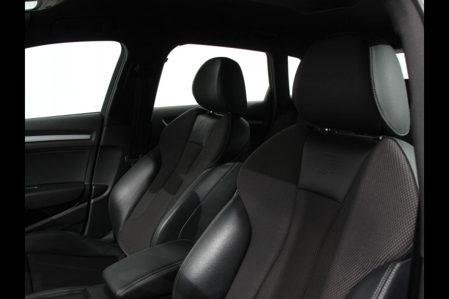Audi A3 Sportback 1.5 TFSI CNG Automaat S-Line | Navigatie | Parkeersensoren achter | Cruise Control | Stoelverwarming | 18"Lichtmetalen velgen | Ledverlichting | Climate Control