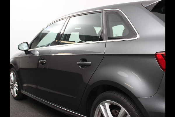 Audi A3 Sportback 1.5 TFSI CNG Automaat S-Line | Navigatie | Parkeersensoren achter | Cruise Control | Stoelverwarming | 18"Lichtmetalen velgen | Ledverlichting | Climate Control