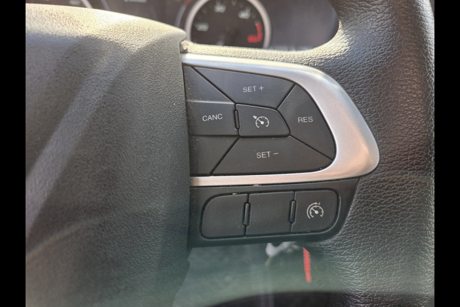 Iveco Daily 35S14 2.3 136 Pk Autm. ECC Airco Cruisecontrol -SCHADE-