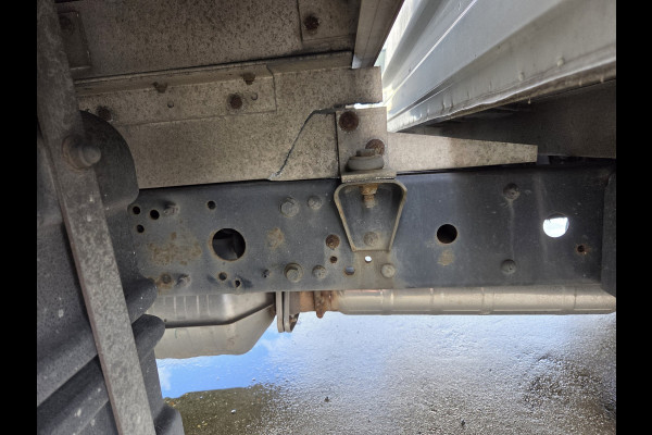 Iveco Daily 35S14 2.3 136 Pk Autm. ECC Airco Cruisecontrol -SCHADE-