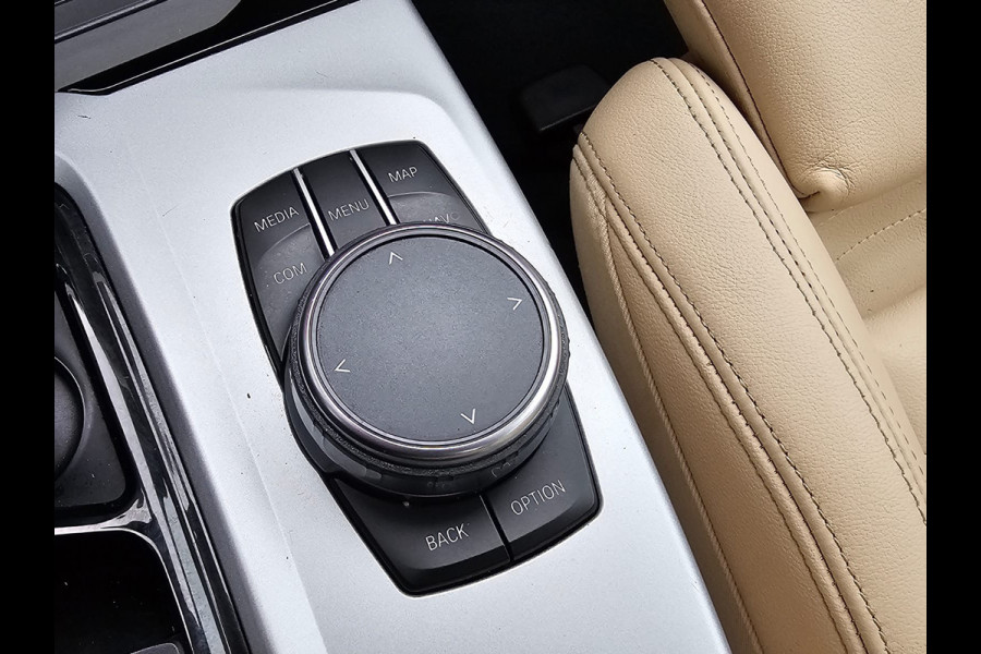 BMW X3 xDrive20i High Executive | Automaat | Pano | Leder | Elek. klep | Camera | LED | Stoelverwarming | Navi |