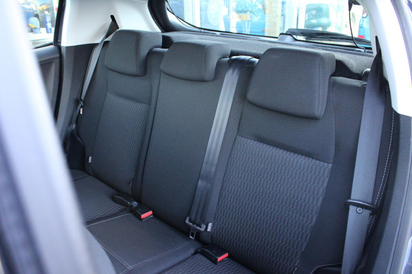 Peugeot 208 1.2 PureTech Blue Lion | Dealeronderhouden! | Distributieriem Vervangen | Cruise Control | Navigatie | Airco |