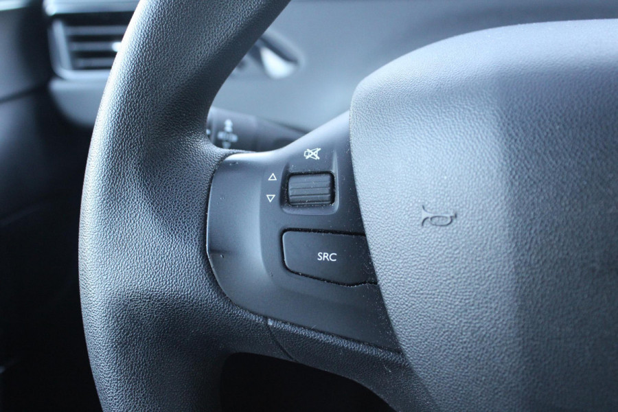 Peugeot 208 1.2 PureTech Blue Lion | Dealeronderhouden! | Distributieriem Vervangen | Cruise Control | Navigatie | Airco |