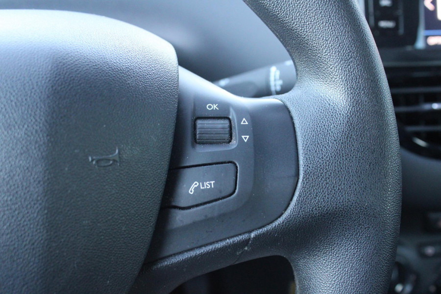Peugeot 208 1.2 PureTech Blue Lion | Dealeronderhouden! | Distributieriem Vervangen | Cruise Control | Navigatie | Airco |