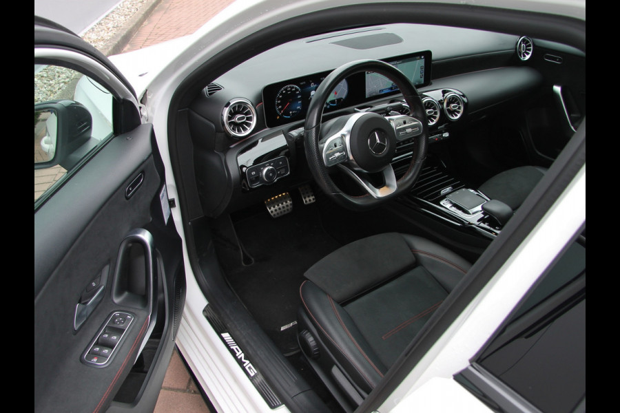 Mercedes-Benz A-Klasse A35 AMG 306pk 4MATIC | Pano | Burmester KOPIE 1 NIET verwijderen