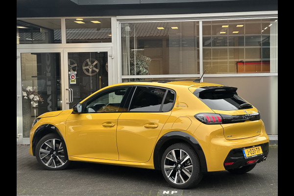 Peugeot 208 1.2 PureTech GT-Line CLIMA / CRUISE / PANO / 3D / CAMERA