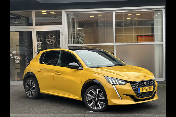 Peugeot 208 1.2 PureTech GT-Line CLIMA / CRUISE / PANO / 3D / CAMERA