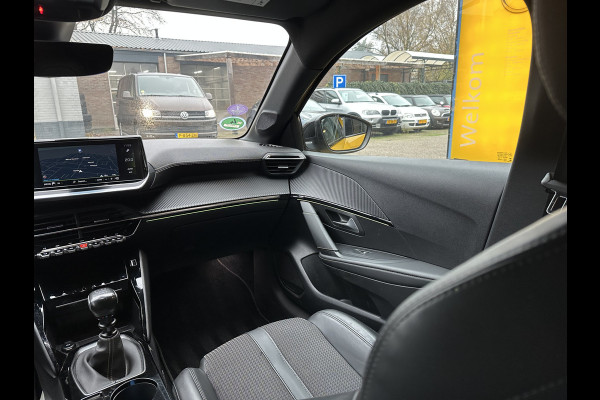 Peugeot 208 1.2 PureTech GT-Line CLIMA / CRUISE / PANO / 3D / CAMERA