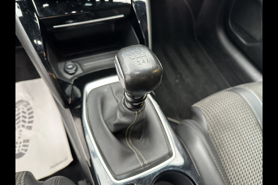 Peugeot 208 1.2 PureTech GT-Line CLIMA / CRUISE / PANO / 3D / CAMERA