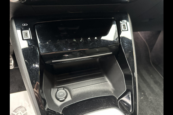 Peugeot 208 1.2 PureTech GT-Line CLIMA / CRUISE / PANO / 3D / CAMERA