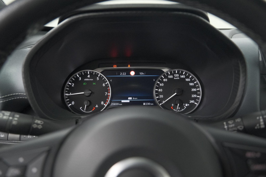 Nissan Juke 1.0 DIG-T Premiere Edition | Trekhaak | Camera | Apple Carplay | Parkeersensoren