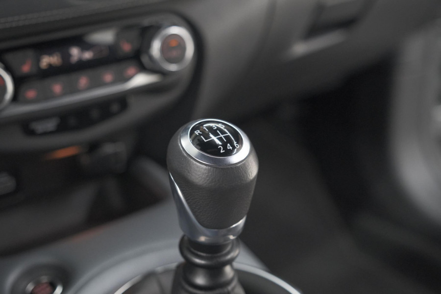 Nissan Juke 1.0 DIG-T Premiere Edition | Trekhaak | Camera | Apple Carplay | Parkeersensoren