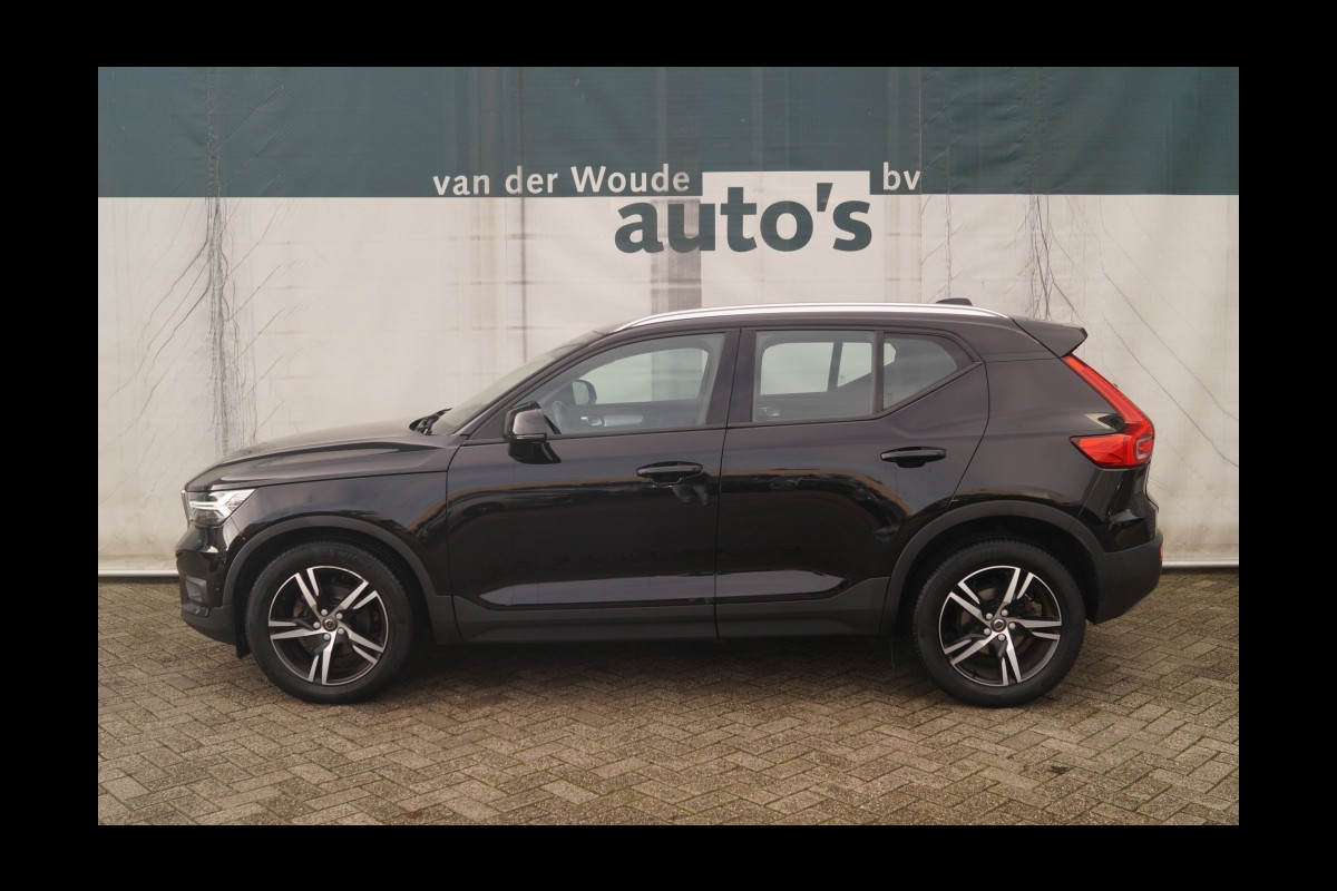 Volvo XC40 1.5 T3 163pk Automaat Business Pro -NAVI-ECC-CAM-