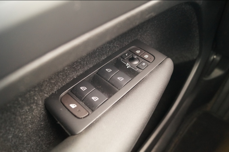 Volvo XC40 1.5 T3 163pk Automaat Business Pro -NAVI-ECC-CAM-