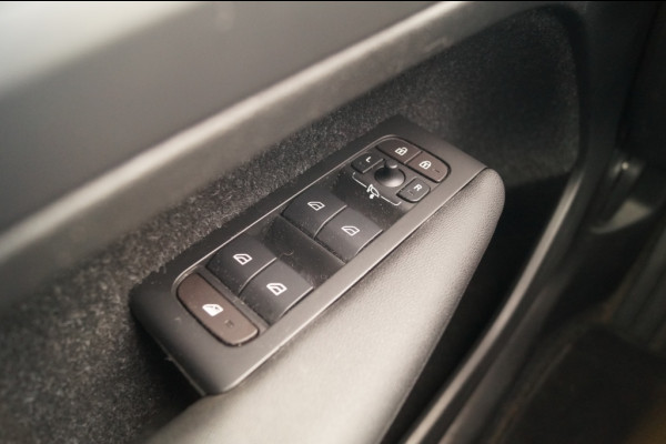 Volvo XC40 1.5 T3 163pk Automaat Business Pro -NAVI-ECC-CAM-