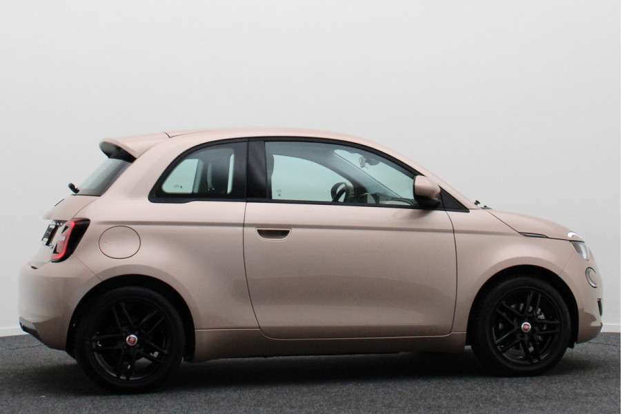 Fiat 500 Icon 42 kWh Climate, Cruise, Apple Carplay, DAB, Elektrisch Pakket, Rijstrooksensor, 16''