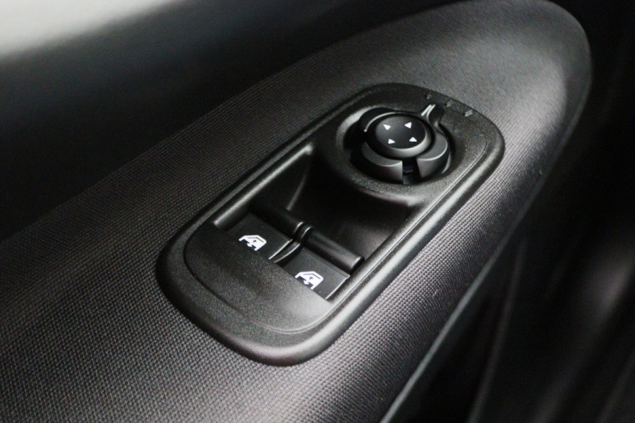 Fiat 500 Icon 42 kWh Climate, Cruise, Apple Carplay, DAB, Elektrisch Pakket, Rijstrooksensor, 16''